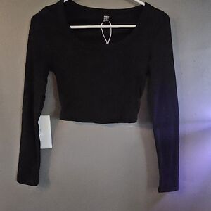 SHEIN Black Long Sleeve Crop Top